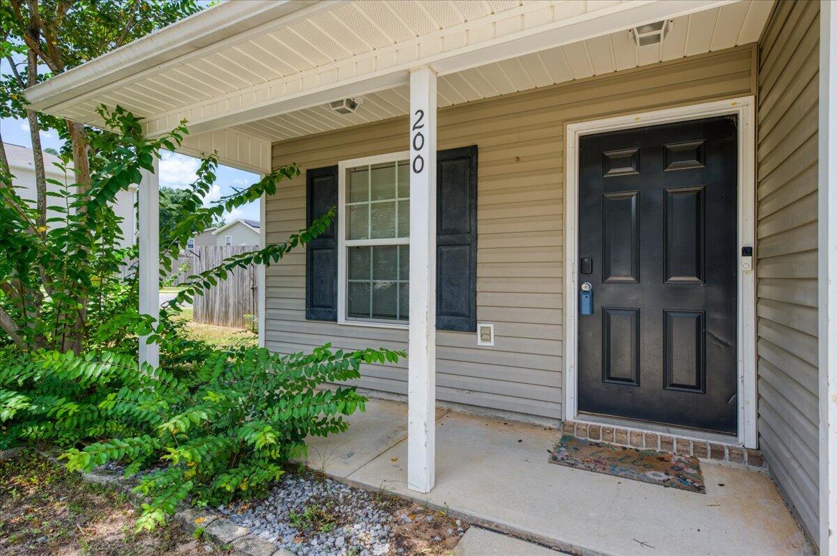200 Wainwright Drive Crestview, FL 32539 - Photo 5 of 47 05-200 Wainwright Dr-Crestview-5