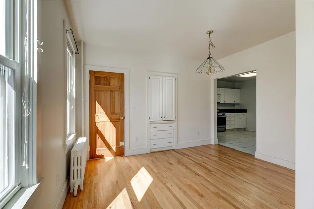 $3,200 | 577 Spring Street, Newport, RI 02840