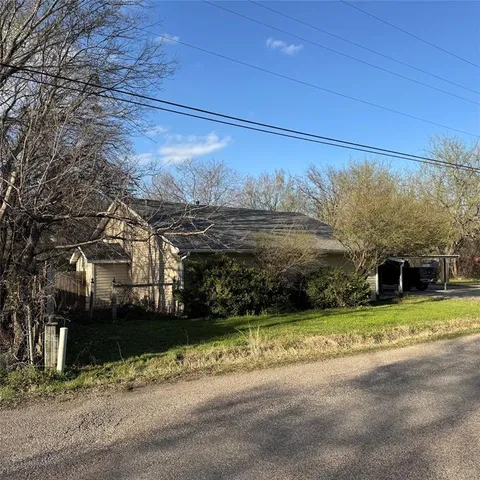 $360,000 | 511 Rogers Road, Newark, TX 76071