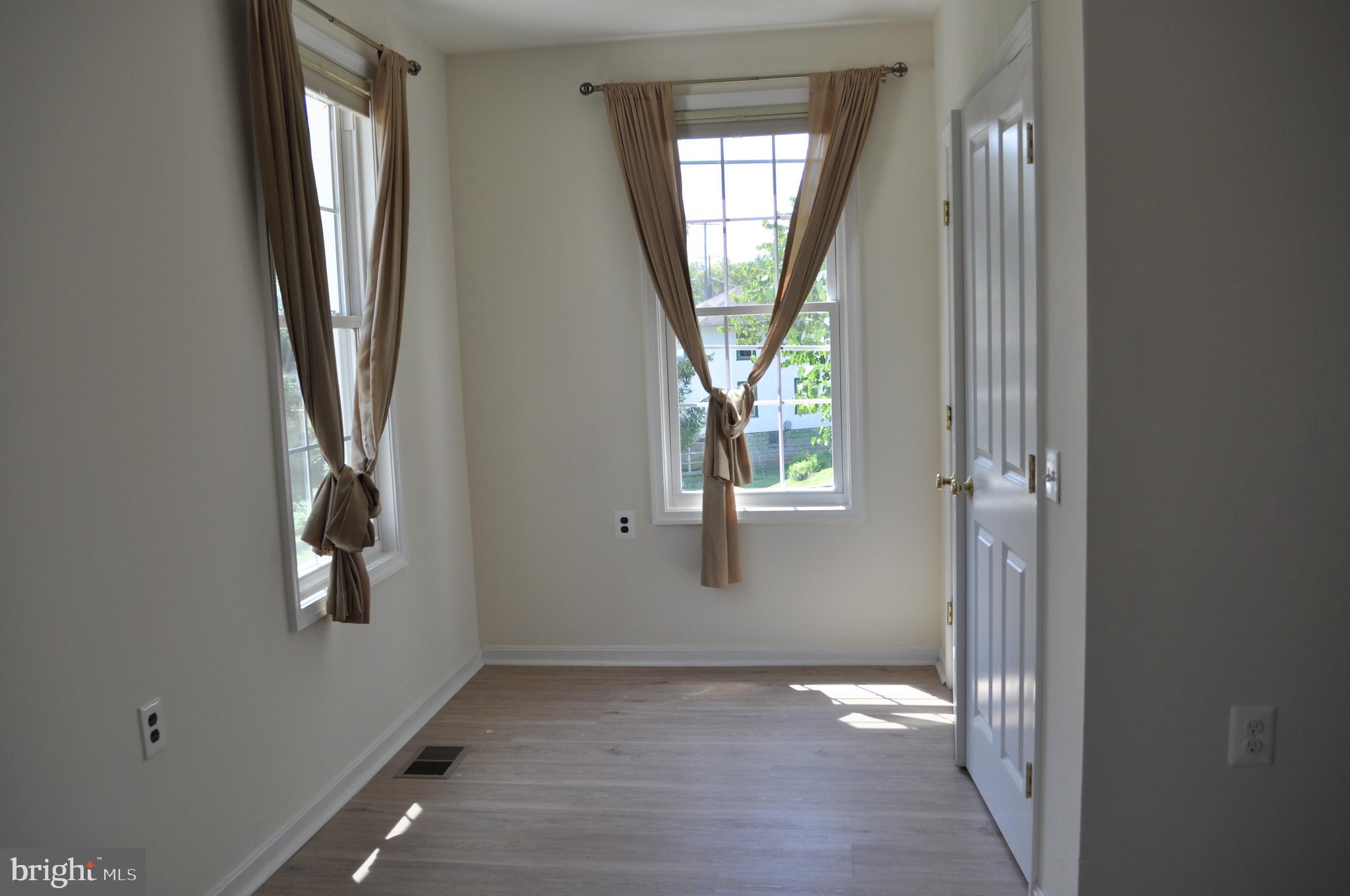 4302 Locust Lane Bethesda, MD 20816 - Photo 14 of 25