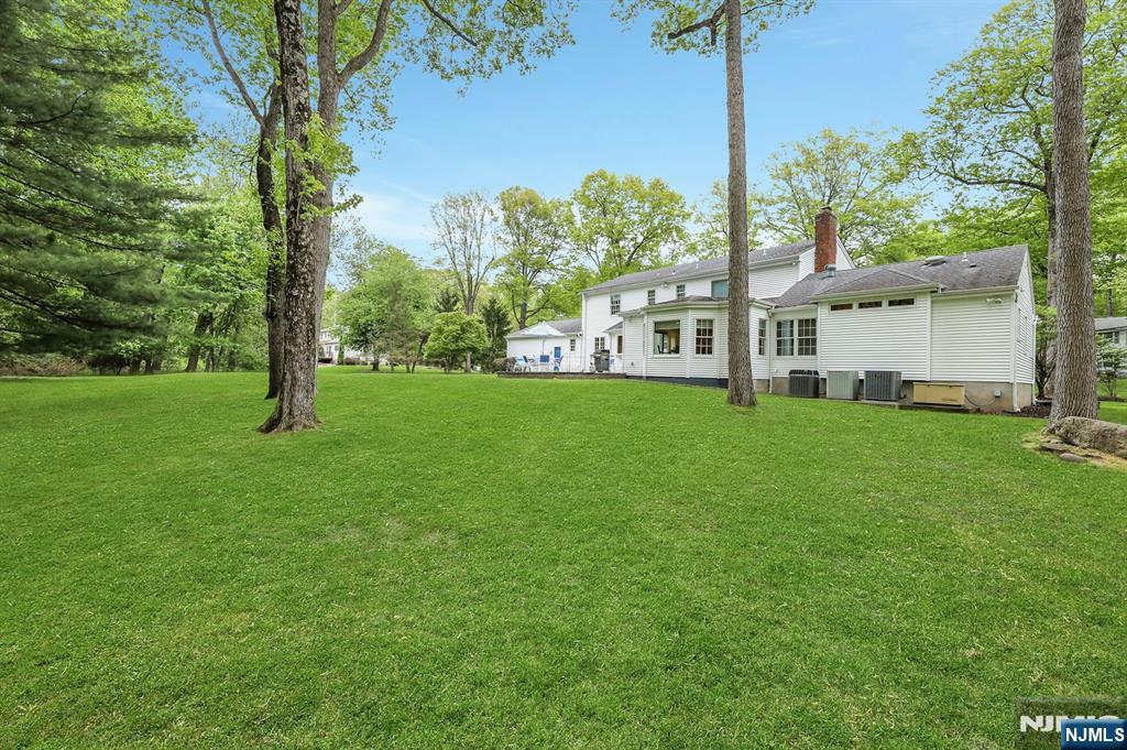 37 Longridge Road Montvale, NJ 07645 - Photo 2 of 43