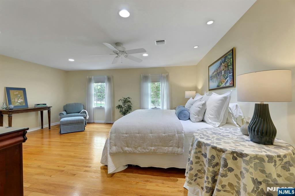 37 Longridge Road Montvale, NJ 07645 - Photo 27 of 43