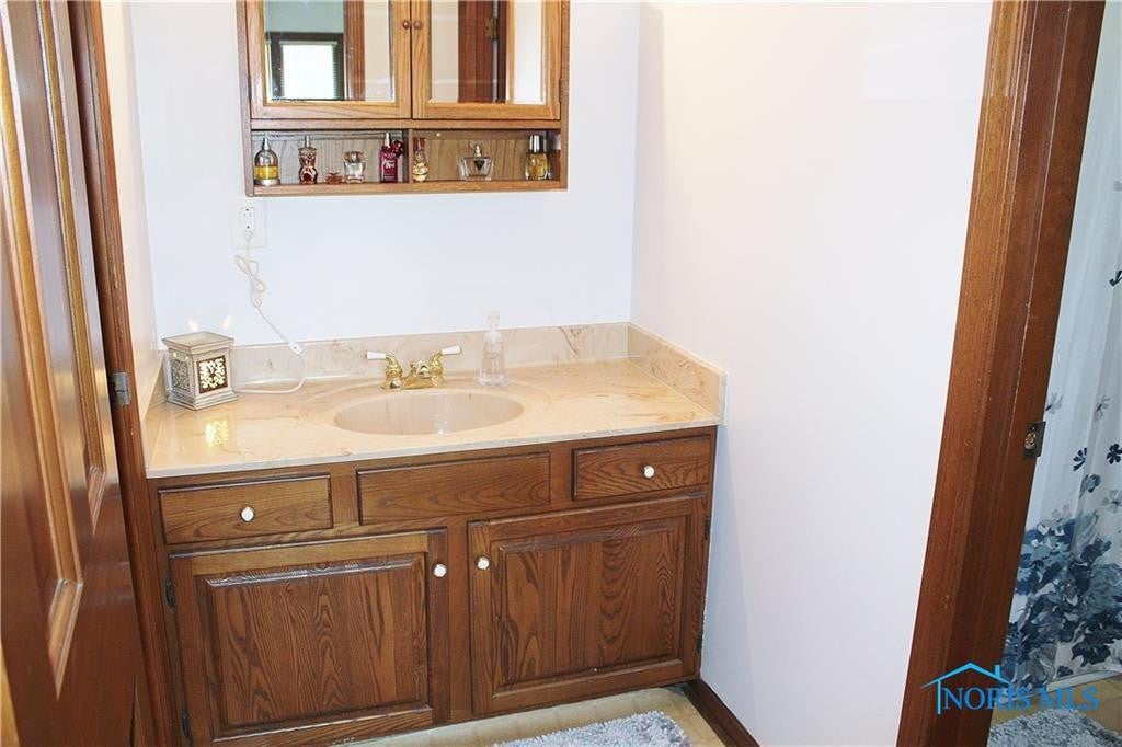 533 Thackeray Road Maumee, OH 43537 - Photo 18 of 21 Gallery Image 18