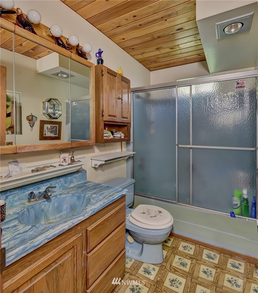 340 Adelma Beach Road Port Townsend, WA 98368 - Photo 14 of 25 Gallery Image 14