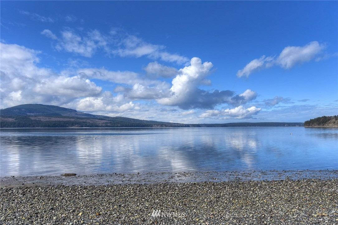 340 Adelma Beach Road Port Townsend, WA 98368 - Photo 5 of 25 Gallery Image 5