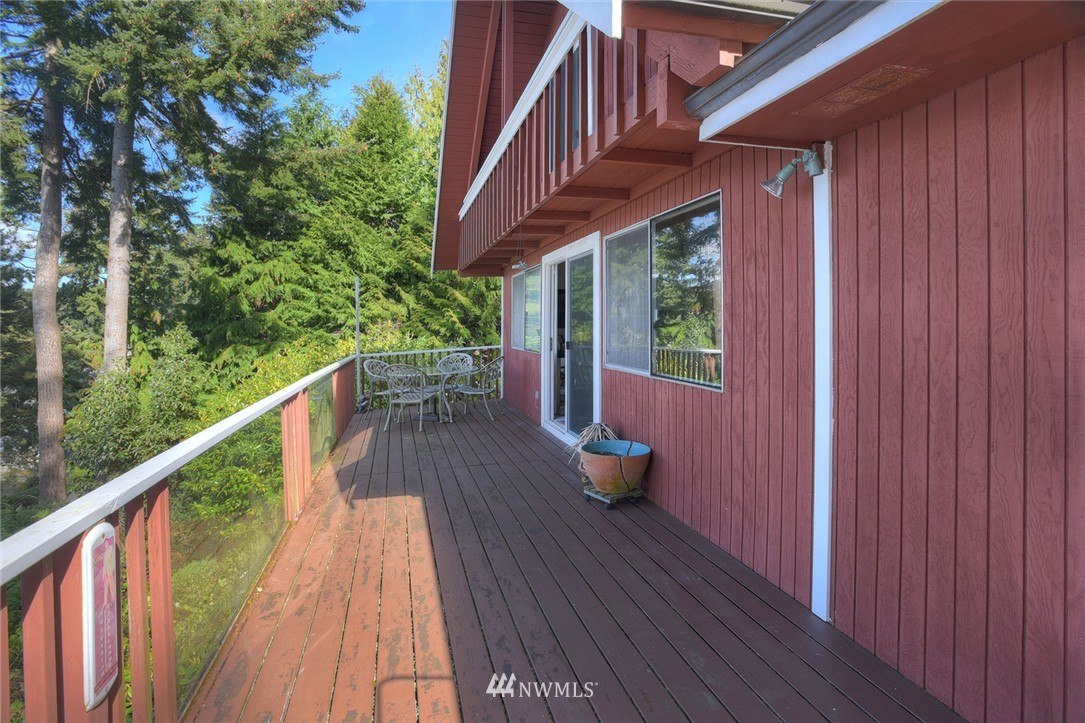 340 Adelma Beach Road Port Townsend, WA 98368 - Photo 6 of 25 Gallery Image 6