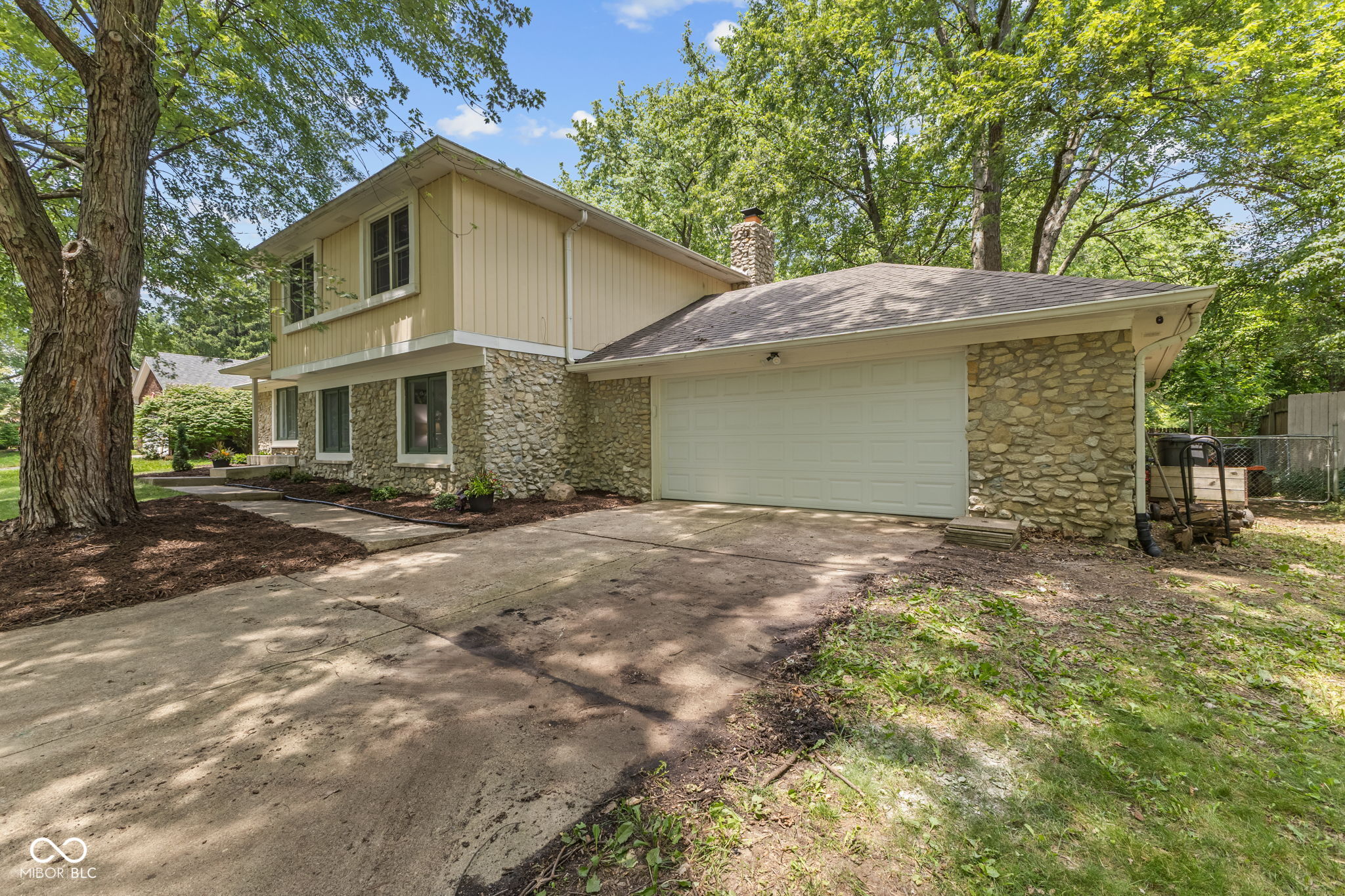 1930 Bechtel Road Indianapolis, IN 46260 - Photo 12 of 52