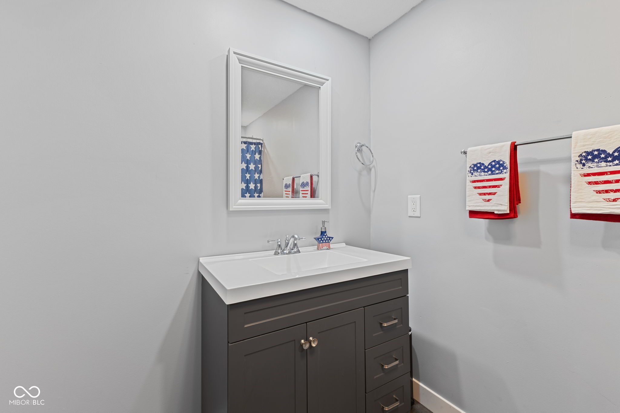 1930 Bechtel Road Indianapolis, IN 46260 - Photo 28 of 52