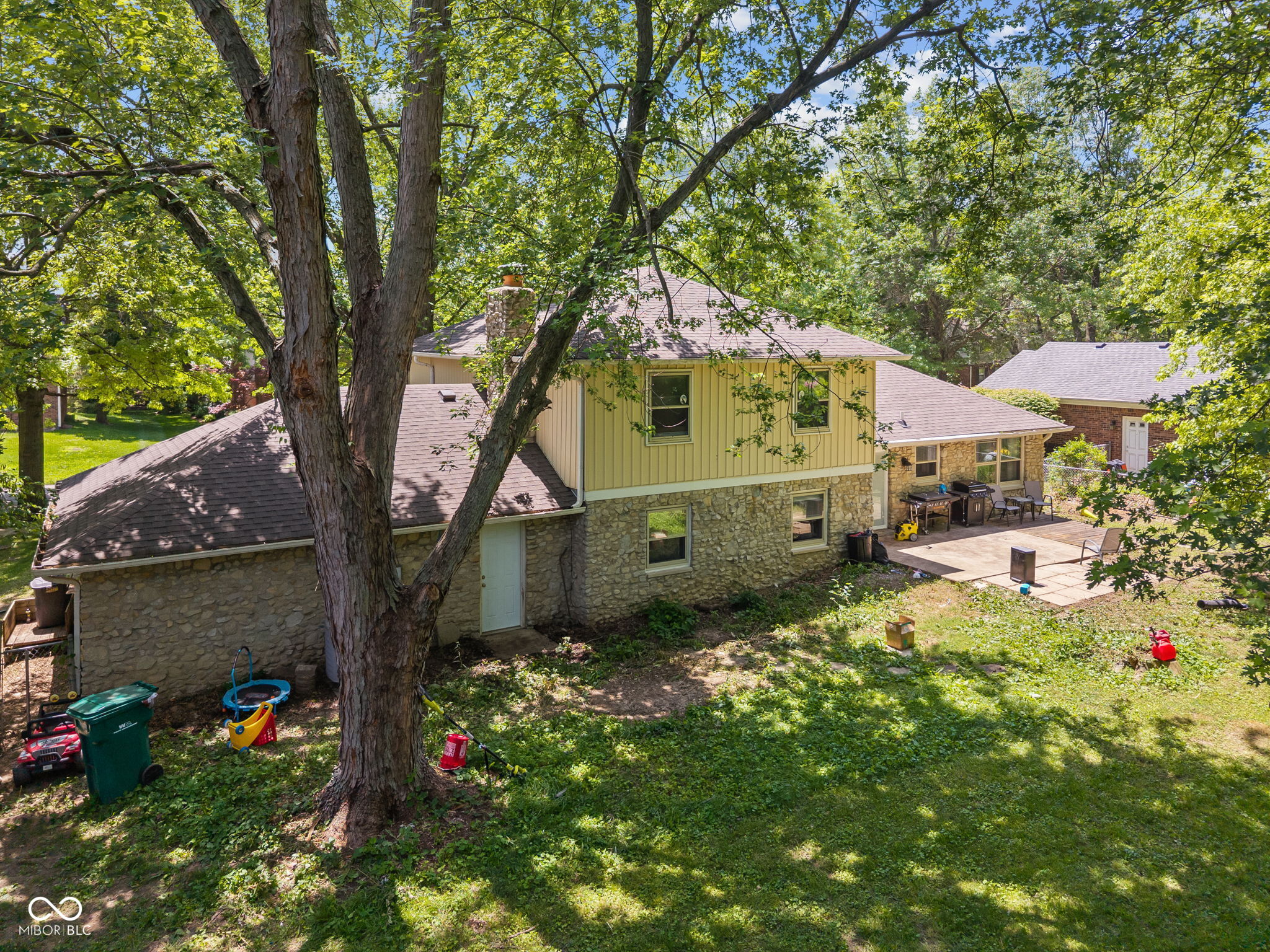 1930 Bechtel Road Indianapolis, IN 46260 - Photo 45 of 52