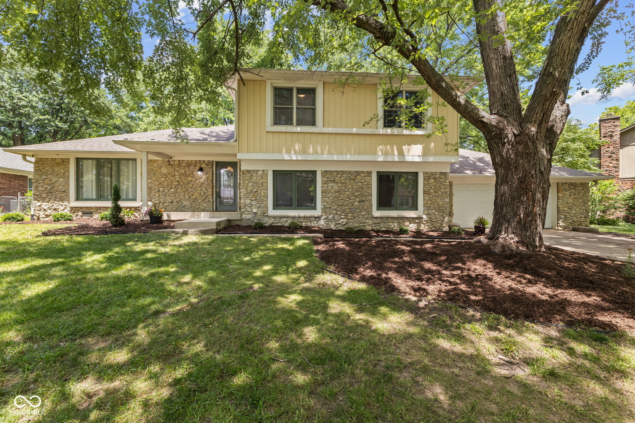 1930 Bechtel Road Indianapolis, IN 46260 - Photo 9 of 52