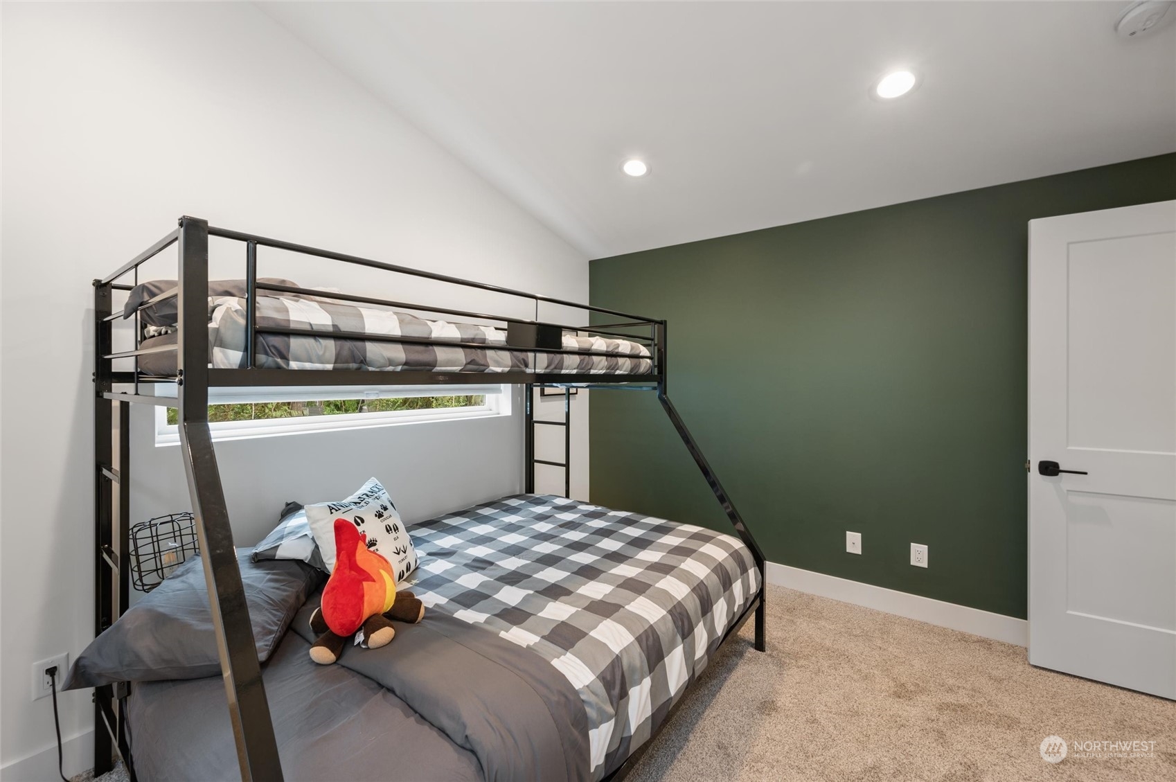 14004 Welcome Road Deming, WA 98244 - Photo 26 of 40 Gallery Image 26