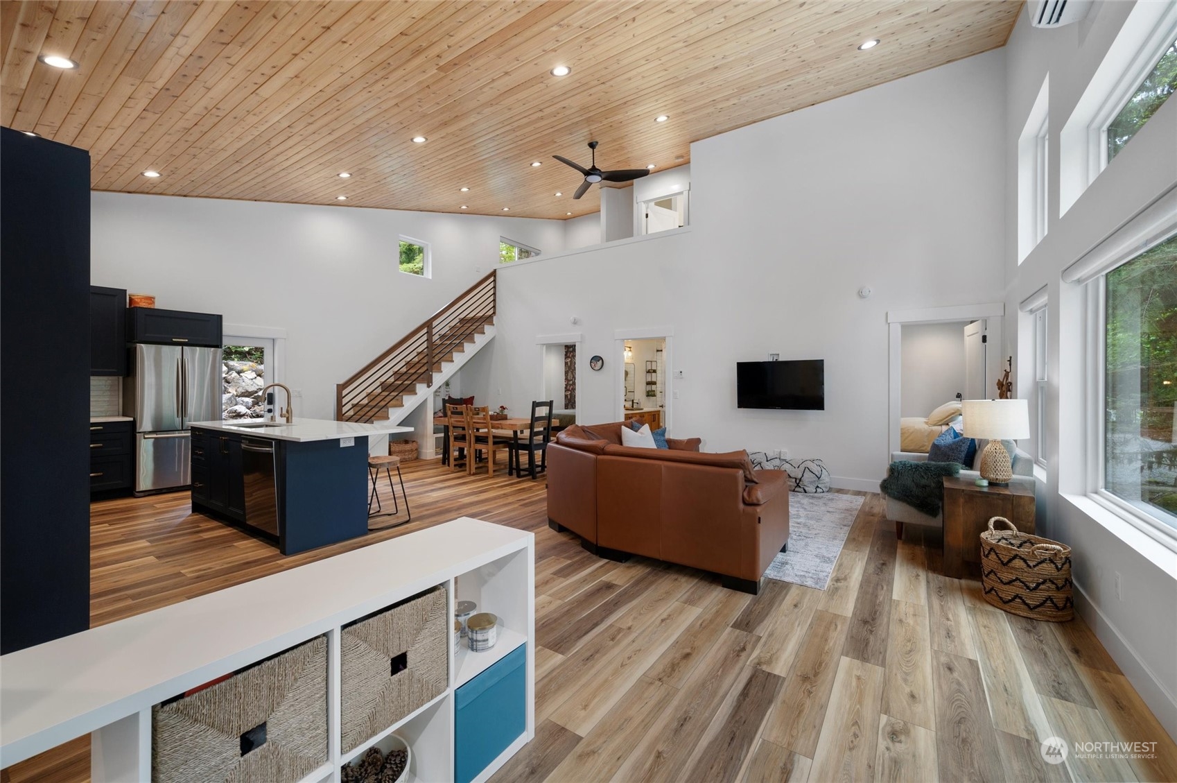 14004 Welcome Road Deming, WA 98244 - Photo 5 of 40 Gallery Image 5