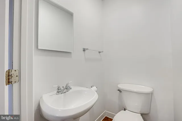 $675,000 | 5924 Cauba Court, Alexandria, VA 22310