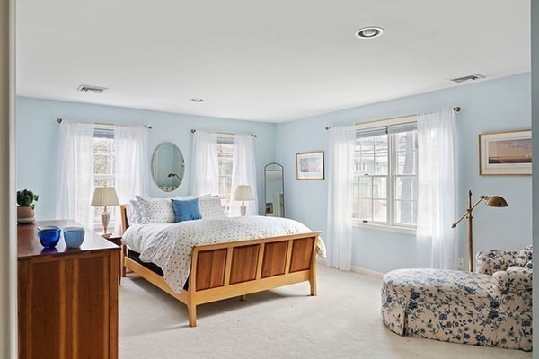 445 Highland Avenue Winchester, MA 01890 - Photo 19 of 39