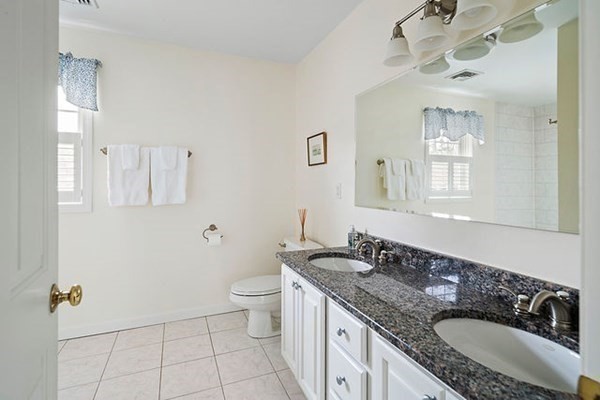 445 Highland Avenue Winchester, MA 01890 - Photo 22 of 39