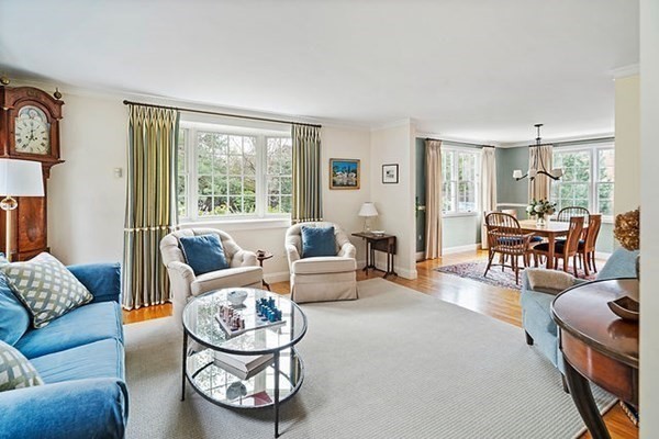 445 Highland Avenue Winchester, MA 01890 - Photo 5 of 39