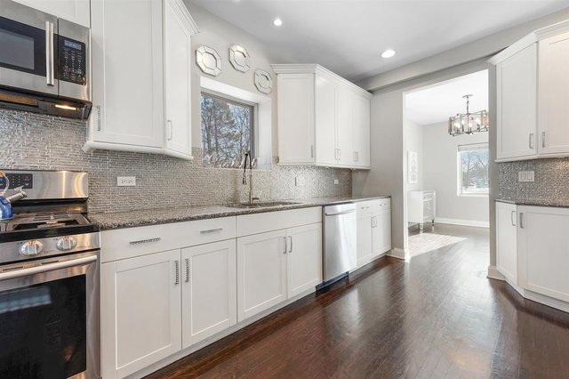 2842 Central Road Glenview, IL 60025 - Photo 7 of 36