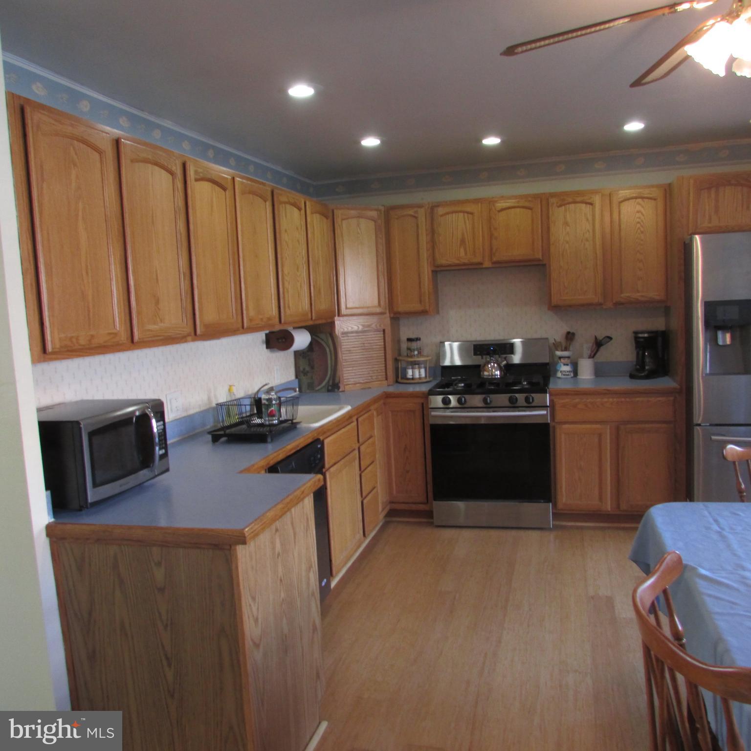 12530 Richton Road Philadelphia, PA 19154 - Photo 8 of 26 Updated Kitchen