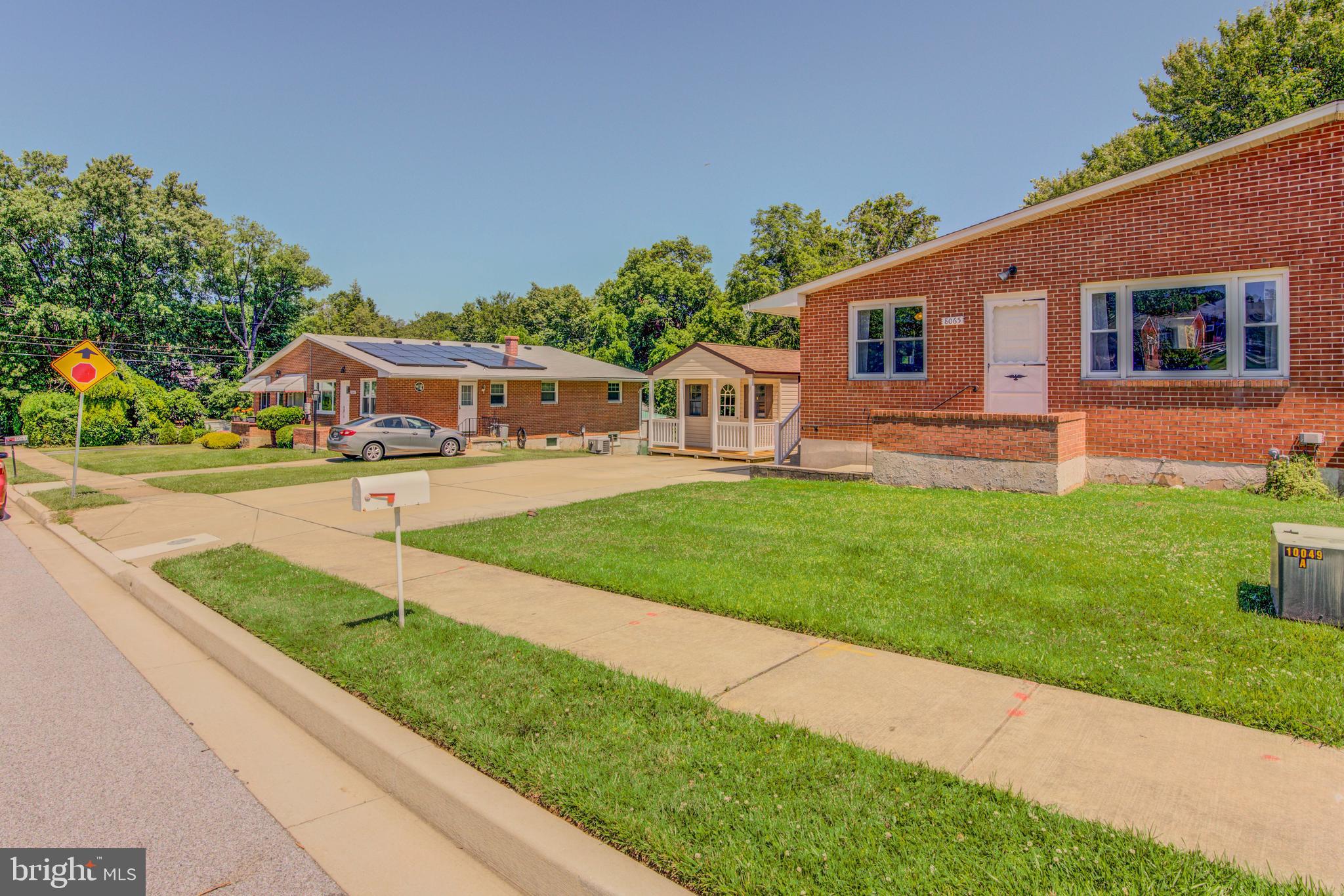 8065 Woodhaven Road Baltimore, MD 21237 - Photo 4 of 35