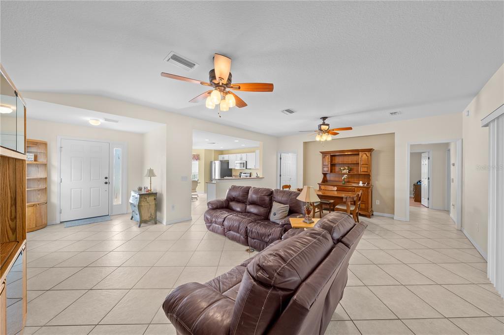 9175 Southeast 118th Loop Summerfield, FL 34491 - Photo 23 of 48