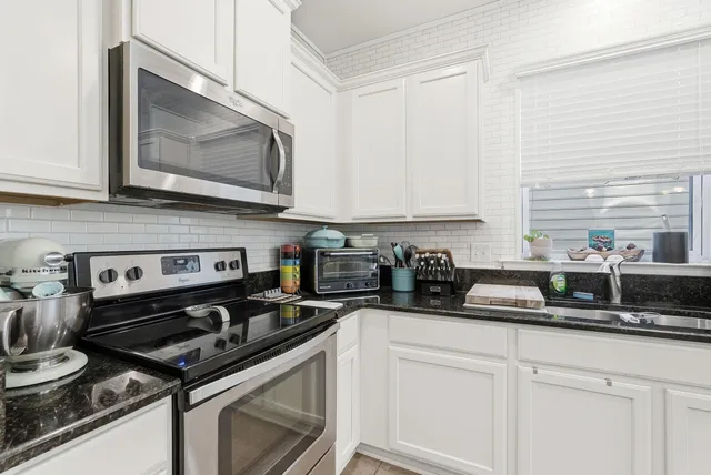 $514,900 | 7502 Scupper Drive, Hanahan, SC 29410