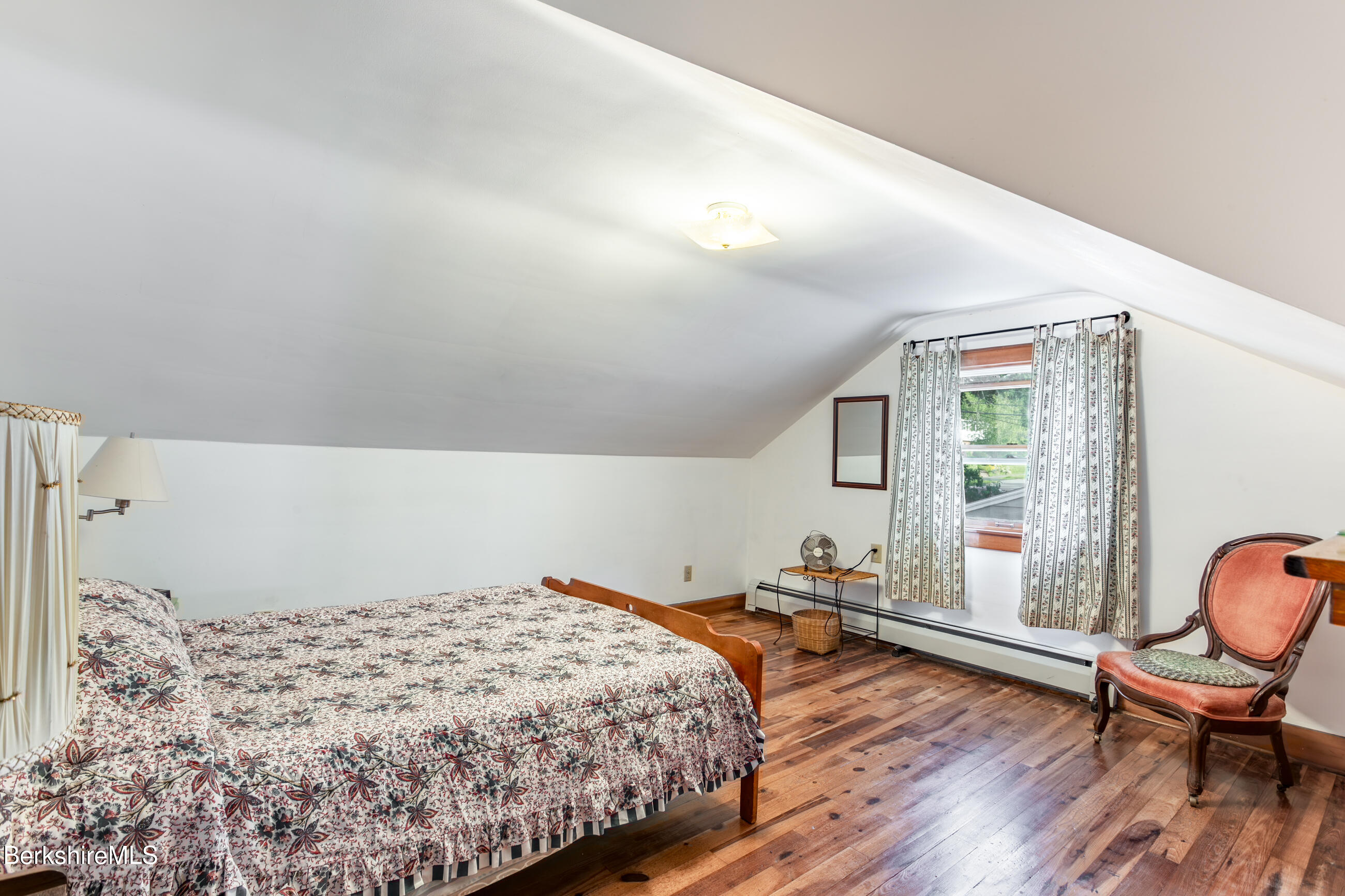 28 Adelaide Avenue Pittsfield, MA 01201 - Photo 14 of 31 image-19