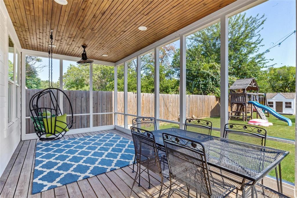 1109 East Oakdale Road Irving, TX 75060 - Photo 31 of 33 a garden view with a seating space
