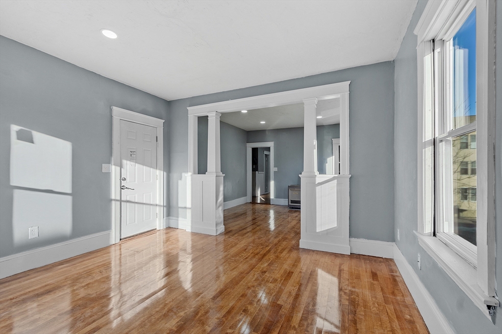 35 Arthur Street Worcester, MA 01604 - Photo 8 of 42 Gallery Image 8