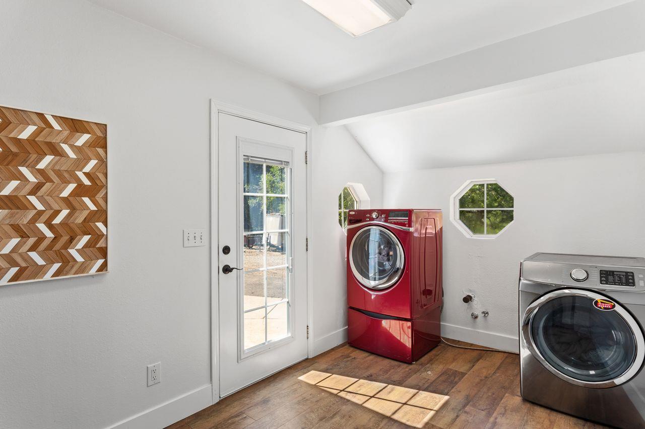 3266 Campbell Circle Rescue, CA 95672 - Photo 24 of 44 Large spacious laundry and mud room