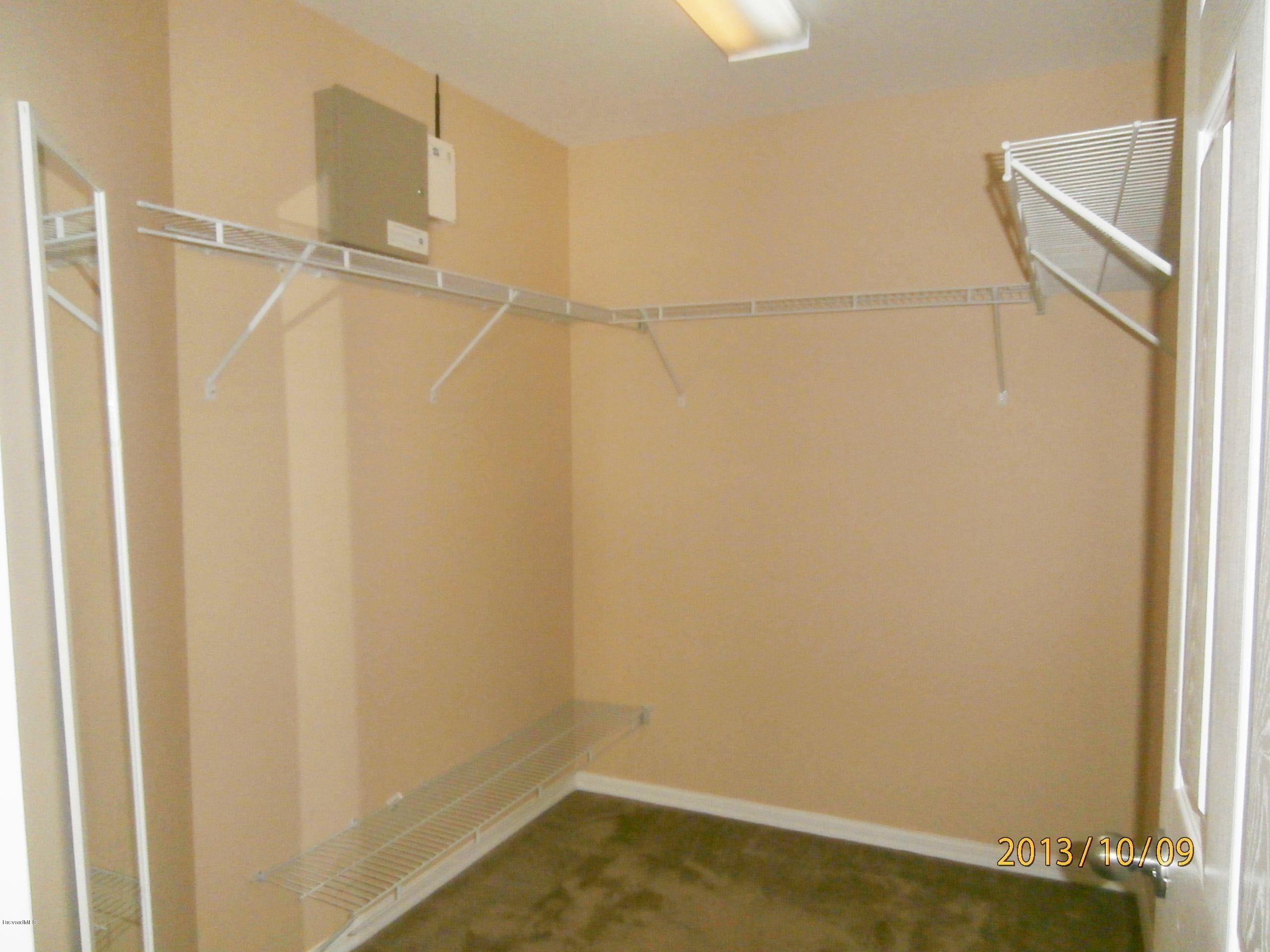 196 Scotch Street Southwest Palm Bay, FL 32908 - Photo 13 of 24 walkin