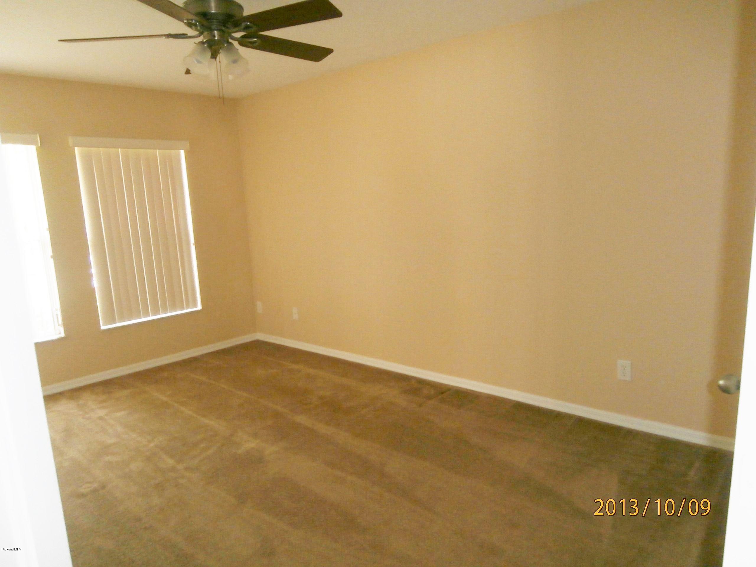 196 Scotch Street Southwest Palm Bay, FL 32908 - Photo 16 of 24 room1