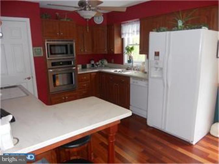 419 Hartford Road Mount Laurel, NJ 08054 - Photo 7 of 25 Kitchen