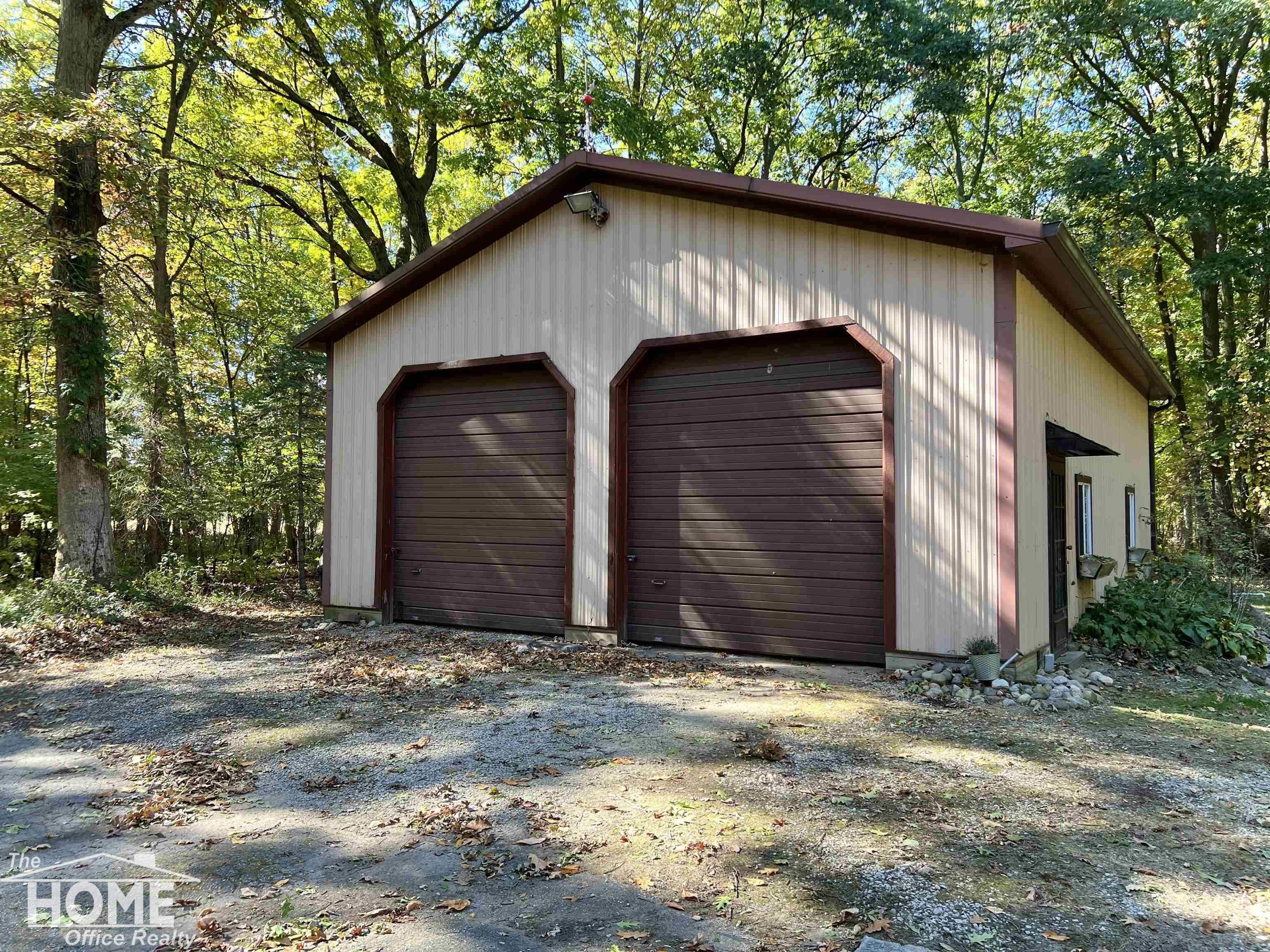 10246 Scribner Road Bancroft, MI 48414 - Photo 3 of 87