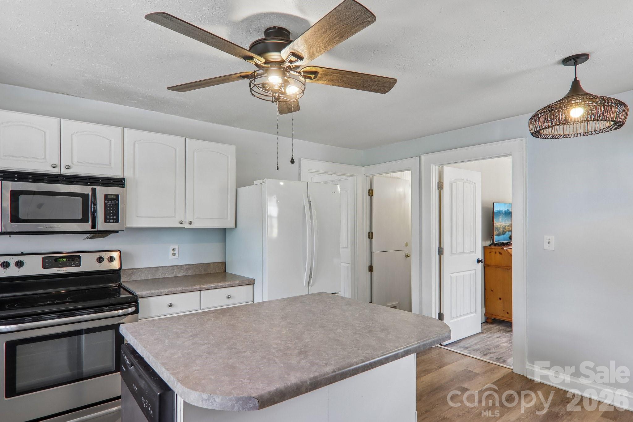 120 Caring Pl Loop Clyde, NC 28721 - Photo 15 of 44
