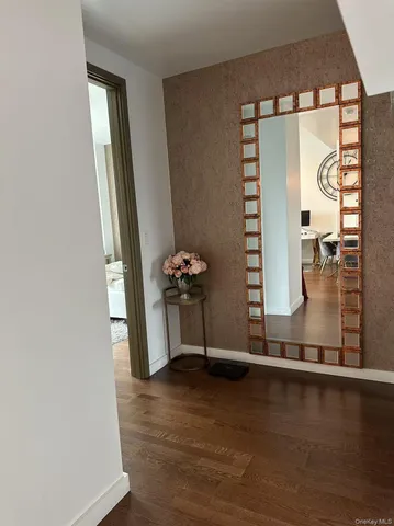 $6,495 | 27-17 42nd Road, Unit 15A | Long Island City