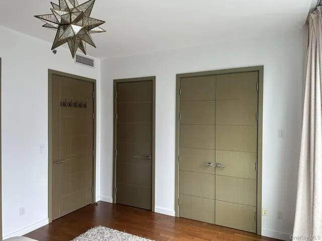 $6,495 | 27-17 42nd Road, Unit 15A | Long Island City