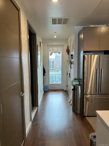 $6,495 | 27-17 42nd Road, Unit 15A | Long Island City