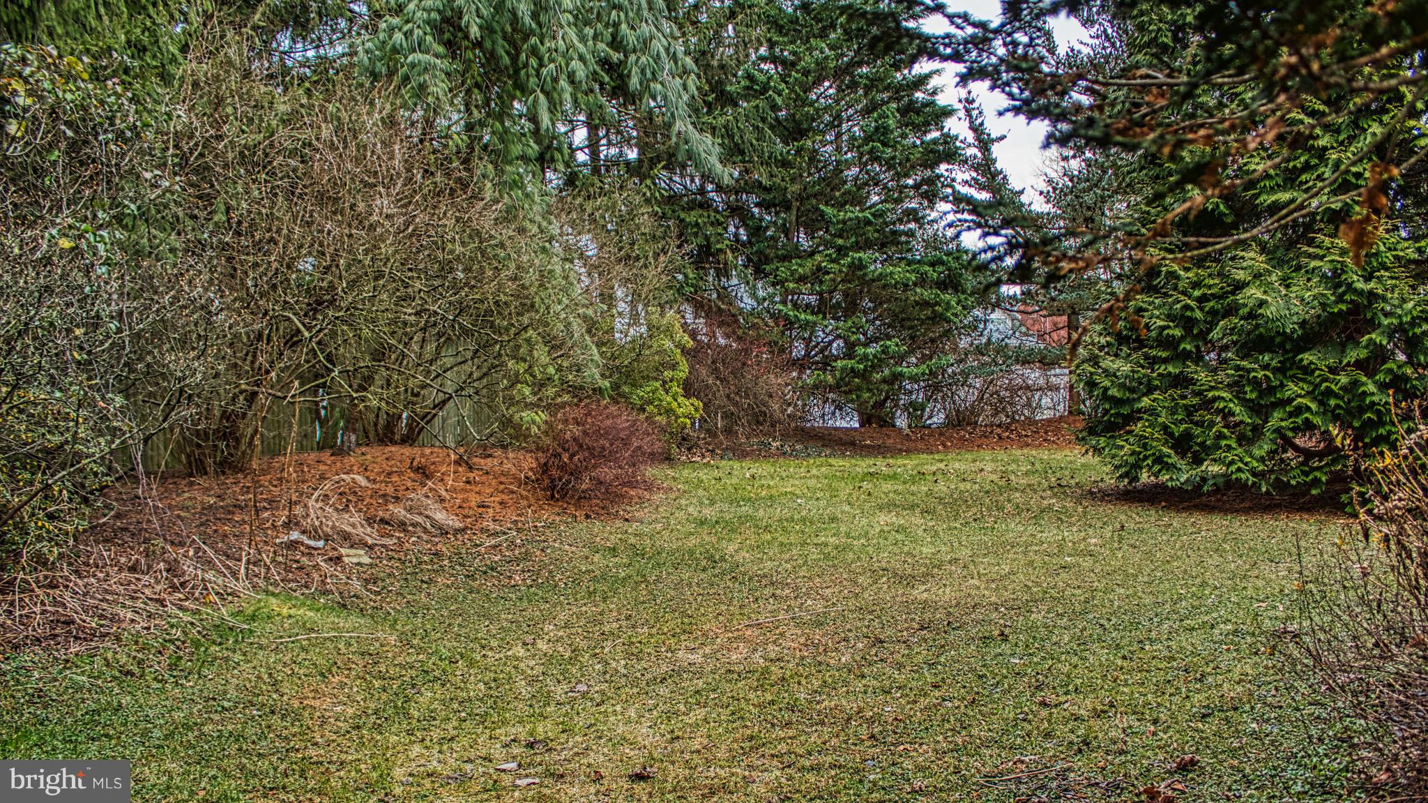 3848 Cloverfield Road Harrisburg, PA 17109 - Photo 8 of 27 Gallery Image 8