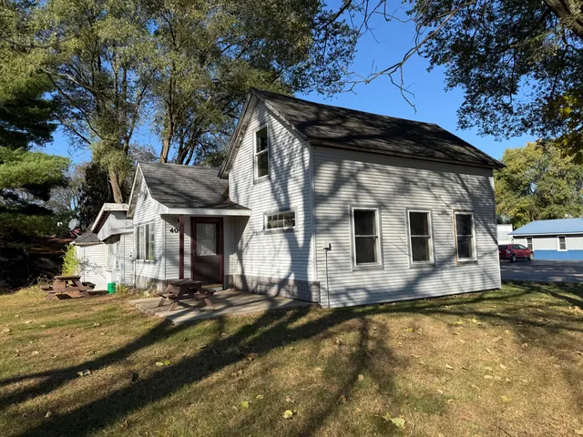 $90,900 | 400 Chestnut Street, Boscobel, WI 53805