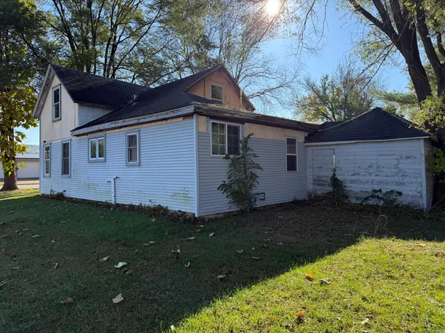 $90,900 | 400 Chestnut Street, Boscobel, WI 53805