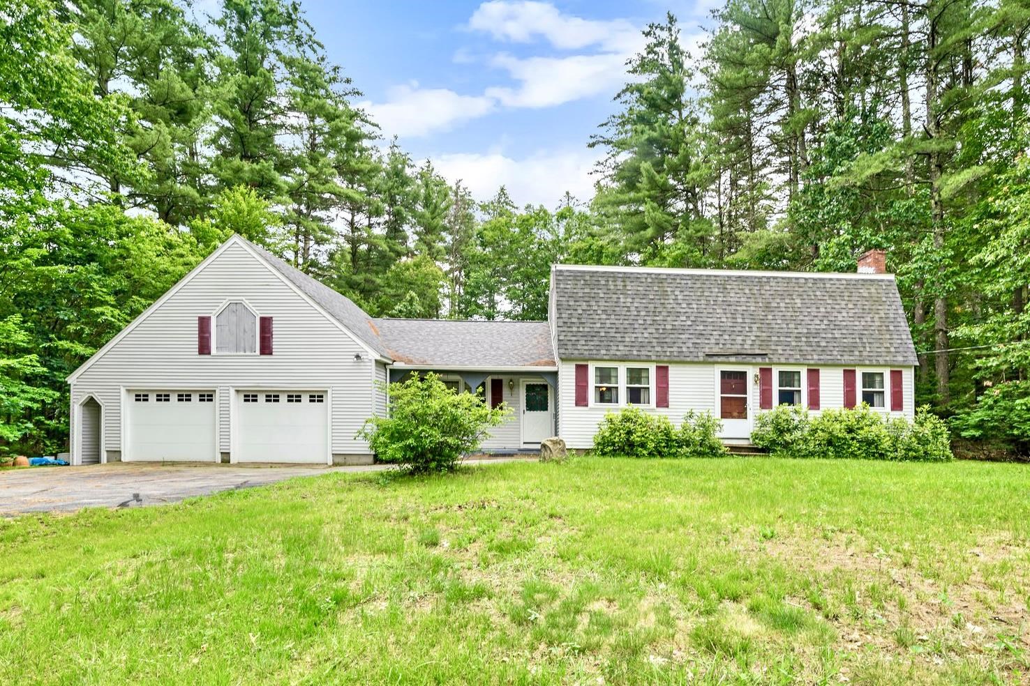 27 Cross Road Amherst, NH 03031 - Photo 1 of 37 Gallery Image 1
