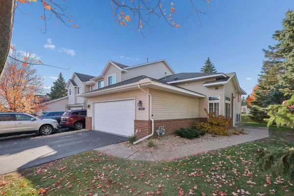$299,900 | 15081 December Way, Rosemount, MN 55068