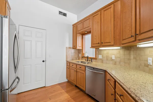 $320,000 | 15081 December Way, Rosemount, MN 55068