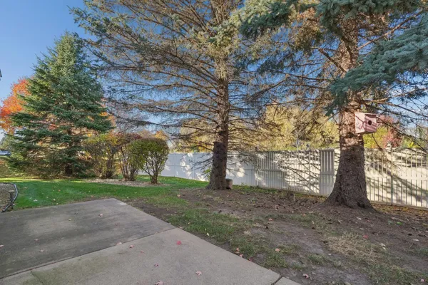 $320,000 | 15081 December Way, Rosemount, MN 55068