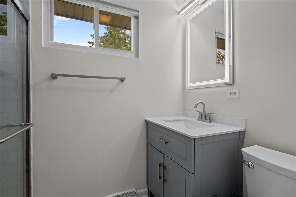 1300 Knollwood Road Deerfield, IL 60015 - Photo 9 of 20 Gallery Image 9