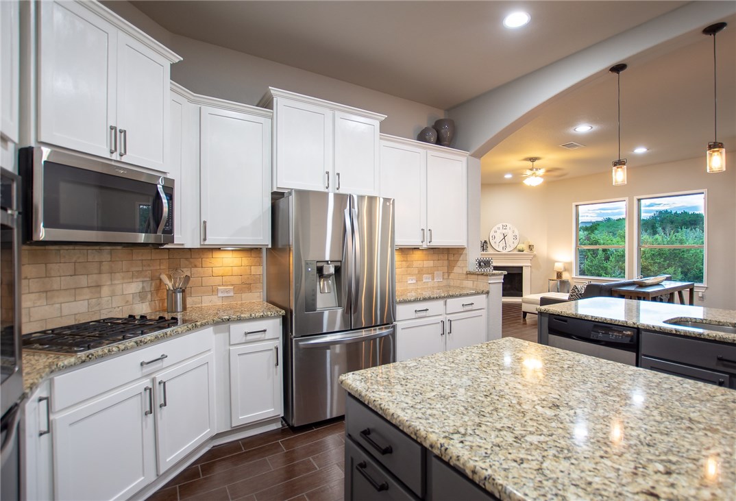 22521 Rock Wren Road Spicewood, TX 78669 - Photo 22 of 38