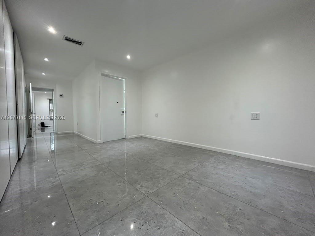 112 Fox Road, Unit 250 Hollywood, FL 33024 - Photo 10 of 27 Gallery Image 10