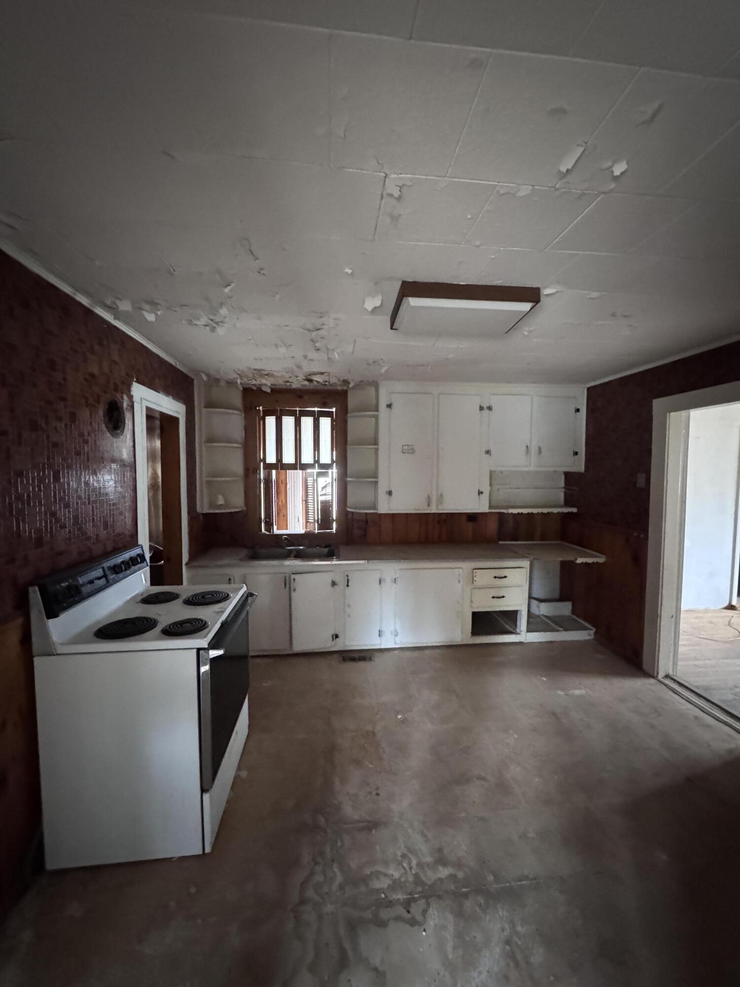 10 Davis Street Brunswick, ME 04011 - Photo 14 of 46 IMG_7373