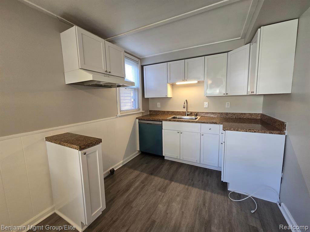 1811 Montie Road Lincoln Park, MI 48146 - Photo 4 of 14