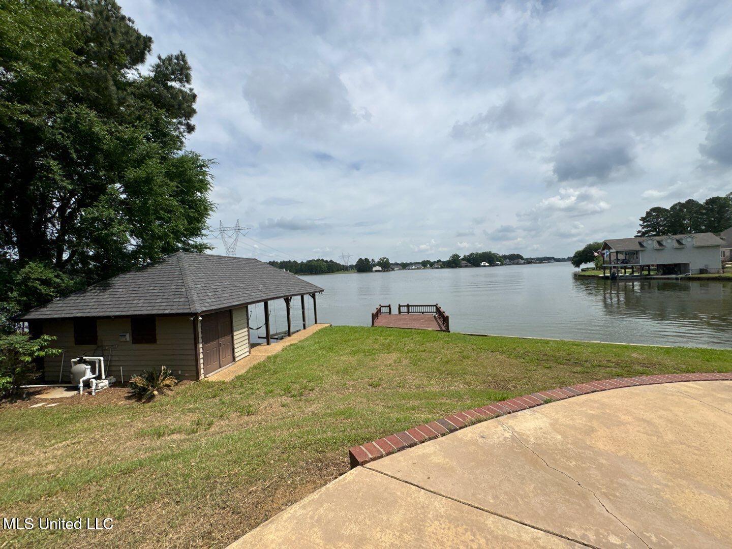 162 Lake Ridge Drive Madison, MS 39110 - Photo 29 of 46 170-Apr 23 2025 11_50am-r1tL